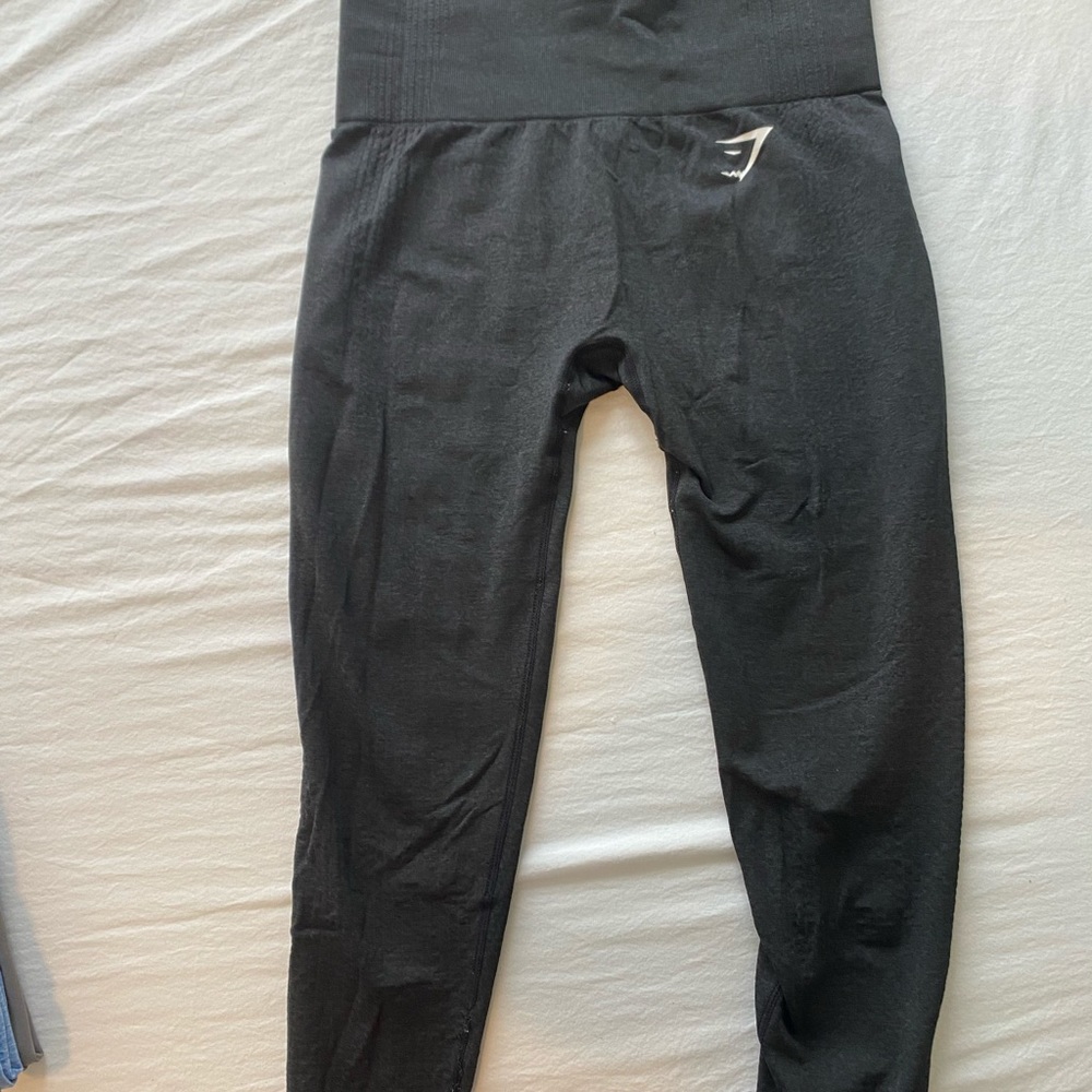 Black gymshark leggings!